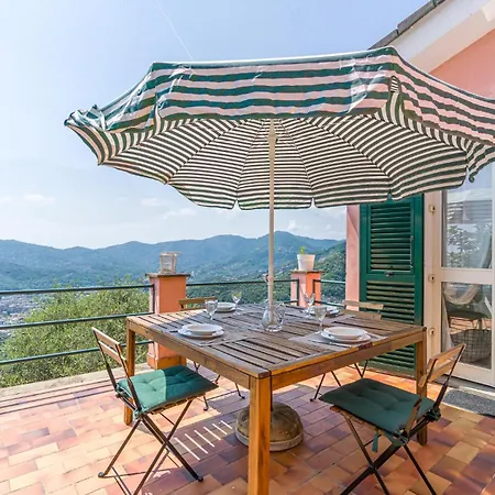 Ferienhaus 3 Bedroom Beautiful In Rapallo