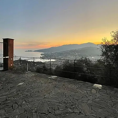3 Bedroom Gorgeous In Rapallo