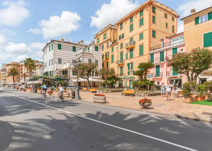 3 Bedroom Beautiful In Semesterbostad *