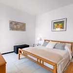 Vakantiehuis 3 Bedroom Gorgeous Home In Rapallo