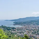 3 Bedroom Gorgeous Home In Rapallo Vakantiehuis *
