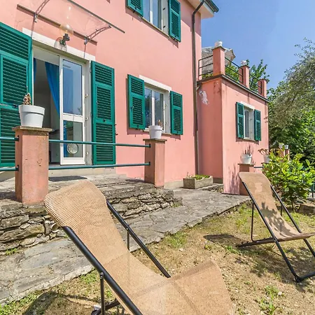 3 Bedroom Beautiful In Hébergement de vacances Rapallo