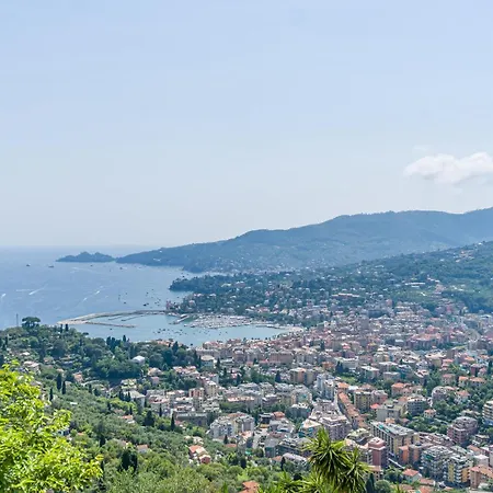 3 Bedroom Beautiful In Hébergement de vacances *