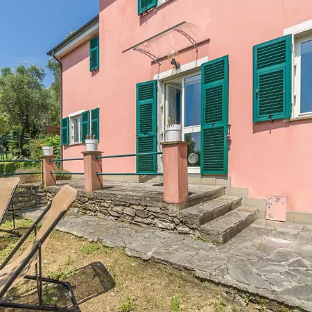 Ferienhaus 3 Bedroom Beautiful In Rapallo